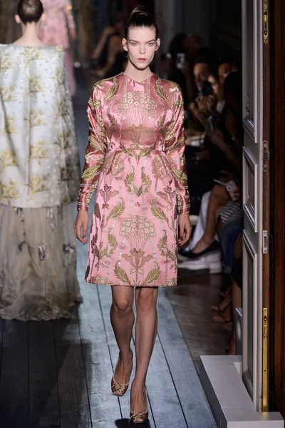 Look 35